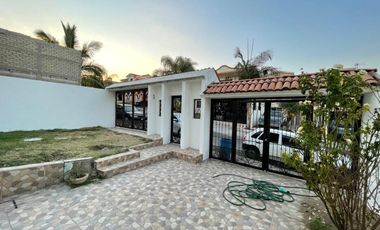Casa con terreno excedente Urbiquinta