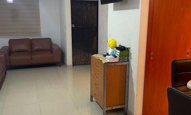 Casa con terreno excedente Urbiquinta