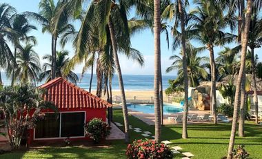 PIE DE LA CUESTA OPORTUNIDAD ÚNICA CASA DE ENSUEÑO A LA ORILLA DE LA PLAYA