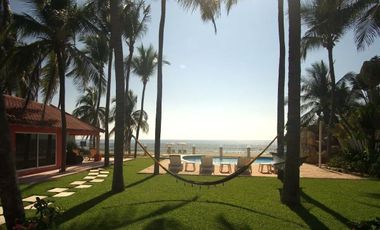 PIE DE LA CUESTA OPORTUNIDAD ÚNICA CASA DE ENSUEÑO A LA ORILLA DE LA PLAYA