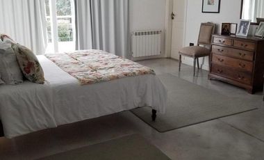 Excelente chalet 5 ambientes sobre lote de 1200m2 en Rumenco