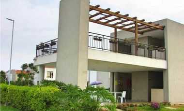 Venta Casa en Ciudad Country Jamundi  (VM)