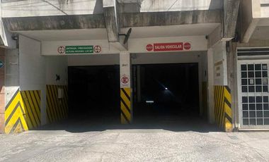 Cochera en venta en el  centro Rioja e Italia