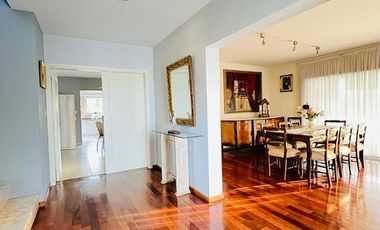 Casa en Venta de 4 Dormitorios, Lomas de la Carolina. Recibo Menor