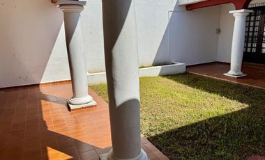 CASA EN VENTA y EN RENTA  EN CAMPECHE: COL. BOSQUES DE CAMPECHE