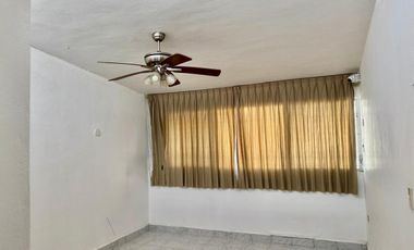 CASA EN VENTA y EN RENTA  EN CAMPECHE: COL. BOSQUES DE CAMPECHE