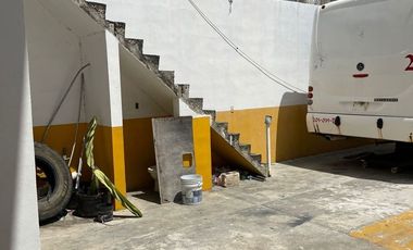 CASA-BODEGA EN VENTA EN CAMPECHE: AVENIDA GOBERNADORES