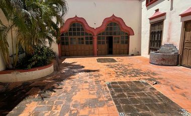CASA EN VENTA EN CAMPECHE:  CENTRO HISTORICO