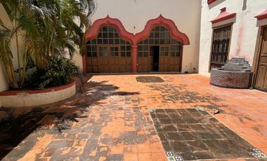 CASA EN VENTA EN CAMPECHE:  CENTRO HISTORICO
