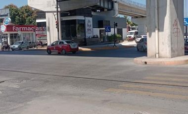 LOCAL COMERCIAL EN VENTA EN CAMPECHE: AVENIDA GOBERNADORES