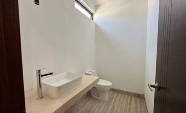 CASA EN VENTA EN CAMPECHE: FRACC. RESIDENCIAL BUGAMBILIAS