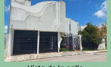 CASA EN VENTA EN CAMPECHE: COL. BOSQUES DE CAMPECHE