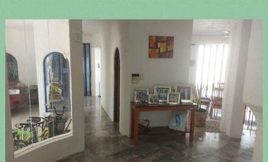 CASA EN VENTA EN CAMPECHE: COL. BOSQUES DE CAMPECHE