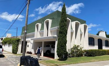 CASA EN VENTA EN CAMPECHE: FRACC. BOSQUES DE CAMPECHE