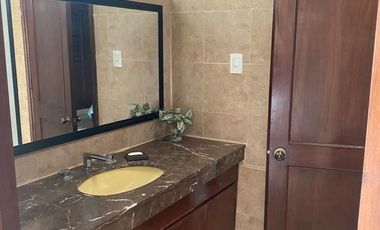 CASA EN VENTA EN CAMPECHE: FRACC. BOSQUES DE CAMPECHE