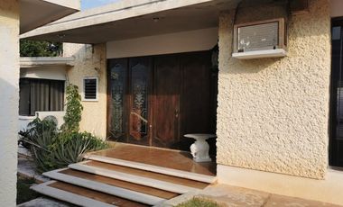 CASA EN VENTA EN CAMPECHE:  FRACC. DEL VALLE