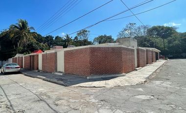 CASA EN VENTA EN CAMPECHE:  FRACC. DEL VALLE