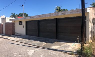 CASA EN VENTA EN CAMPECHE:  FRACC. DEL VALLE