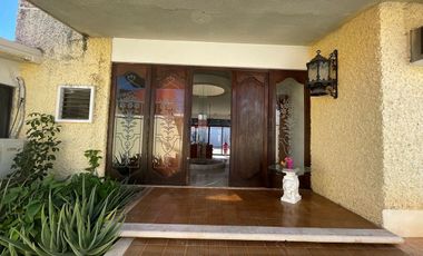 CASA EN VENTA EN CAMPECHE:  FRACC. DEL VALLE