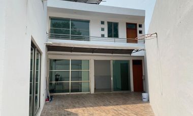 CASA EN VENTA Y EN RENTA EN CAMPECHE: COL. PRADO