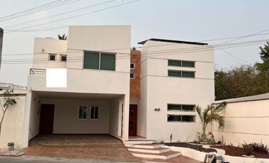 CASA EN VENTA Y EN RENTA EN CAMPECHE: COL. PRADO