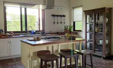 CASA EN VENTA Y EN RENTA EN CAMPECHE: RESIDENCIAL LOMAS DEL CASTILLO