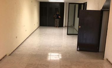 CASA EN VENTA EN CAMPECHE: CENTRO HISTORICO