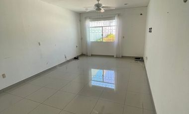 CASA EN VENTA EN CAMPECHE: COL. PRADO