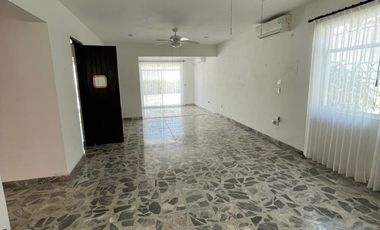 CASA EN VENTA EN CAMPECHE: COL. PRADO