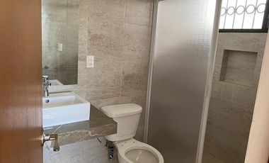 CASA EN VENTA EN CAMPECHE:  COL. BOSQUES DE CAMPECHE