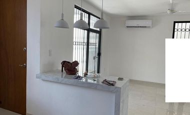 CASA EN VENTA EN CAMPECHE:  COL. BOSQUES DE CAMPECHE