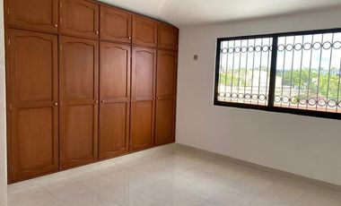 CASA EN VENTA EN CAMPECHE:  COL. BOSQUES DE CAMPECHE