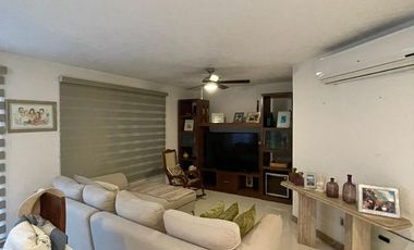 CASA EN VENTA EN CAMPECHE: FRACCIORAMA 2000