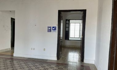INMUEBLE EN VENTA (OFICINAS) EN CAMPECHE: BARRIO DE SAN FRANCISCO
