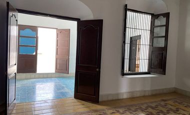 INMUEBLE EN VENTA (OFICINAS) EN CAMPECHE: BARRIO DE SAN FRANCISCO