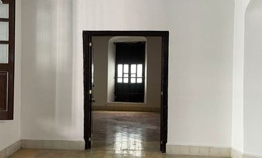 INMUEBLE EN VENTA (OFICINAS) EN CAMPECHE: BARRIO DE SAN FRANCISCO