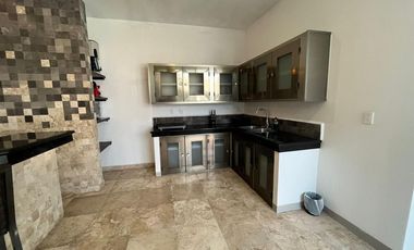 CASA EN VENTA EN CAMPECHE: COL. BOSQUES DE CAMPECHE