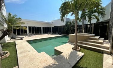 CASA EN VENTA EN CAMPECHE: COL. BOSQUES DE CAMPECHE