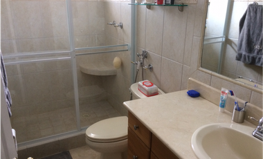 VENDO CASA UNIFAMILIAR EN PALMERAS DEL ESTE 529mt