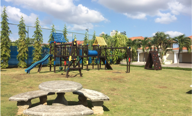 VENDO CASA UNIFAMILIAR EN PALMERAS DEL ESTE 529mt