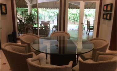 VENDO CASA UNIFAMILIAR EN PALMERAS DEL ESTE 529mt