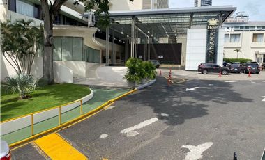 Venta de local en Obarrio, Avenida Veneto