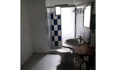 VENDO CASA FRENTE AL MAR