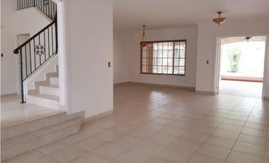 CASA COSTA DEL ESTE Y PISCINA 4 RECAMARAS COSTA AZUL MLD