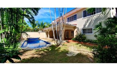 CASA COSTA DEL ESTE Y PISCINA 4 RECAMARAS COSTA AZUL MLD