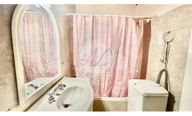 CASA + DEPTO. / ESPARZA AL 900