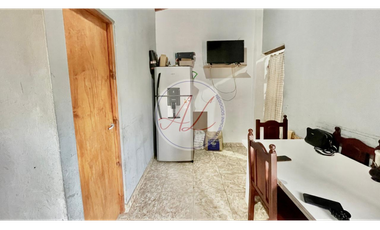 CASA + DEPTO. / ESPARZA AL 900