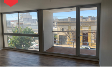 Departamento en venta (Calle 14 e/ 15 y Av. Del Valle)