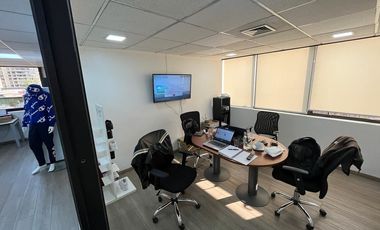 Oficina en Arriendo en Nueva de Lyon 96