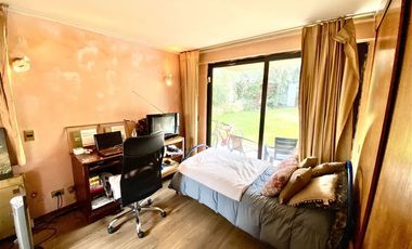 Casa en Venta en San Carlos de Apoquindo / Camino El Alba / Para remodelar